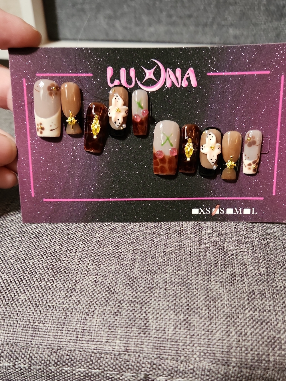 Luna Press On Nails. Size Small